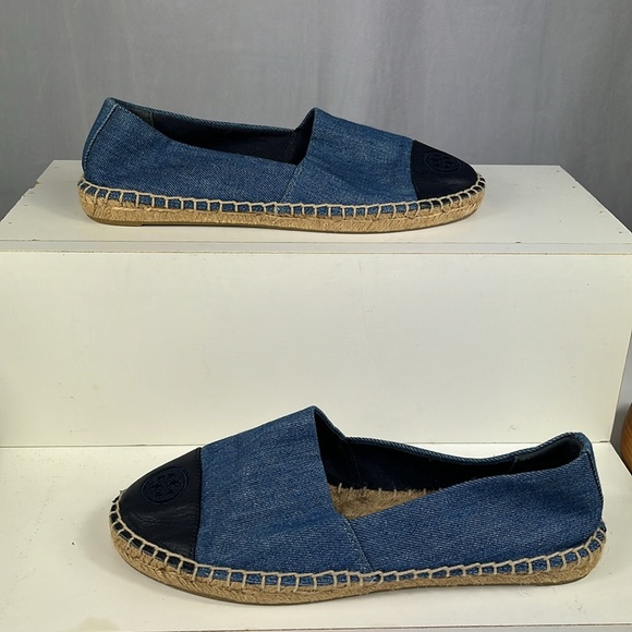Tory Burch Denim Chambray Navy Leather Color Block Espadrille Flats. - Picture 4 of 15